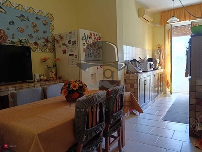 Appartamento in Vendita in Via Felice Cavallotti 28 a Carrara