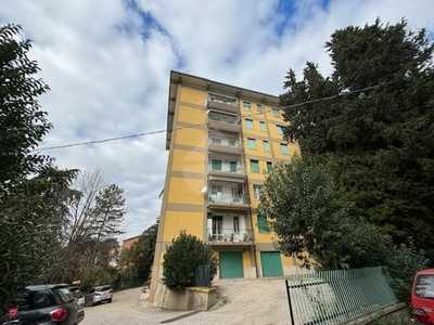Appartamento in Vendita in Via Filippo Lardoni a Perugia