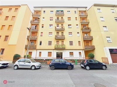 Appartamento in Vendita in Via Massimo d'Azeglio a Brescia