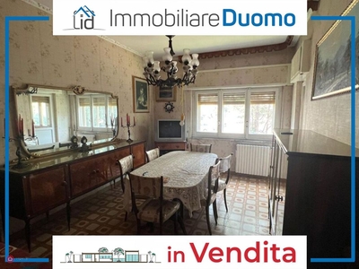 Appartamento in Vendita in Via Nicola Nisco a Benevento