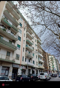Appartamento in Vendita in Via S. BARATTA a Salerno
