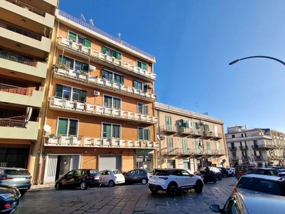Appartamento in Vendita in Via Santa Cecilia a Messina