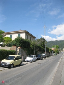 Casa Bi/Trifamiliare in Vendita in Fossola a Carrara