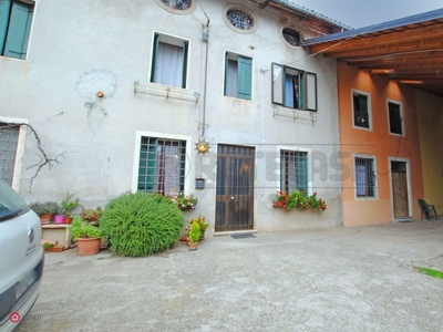 Casa Bi/Trifamiliare in Vendita in Via Tovi 30 a Cornedo Vicentino