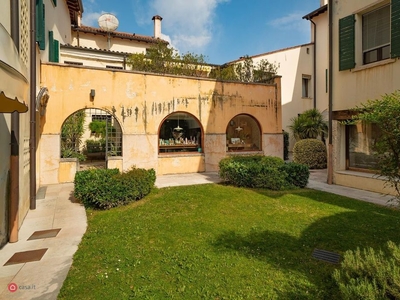 Casa indipendente in Vendita in a Bassano del Grappa