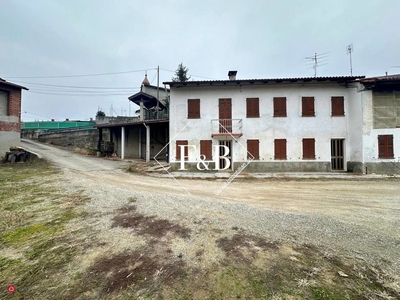 Casa indipendente in Vendita in Frazione MONTEMARZO 46 a Asti