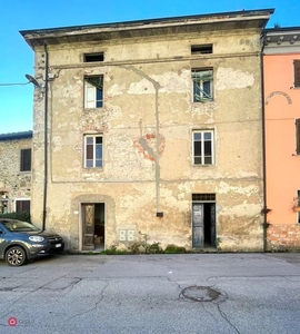Casa indipendente in Vendita in Via Lodovica a Lucca