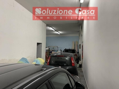 garage in vendita a Canosa di Puglia
