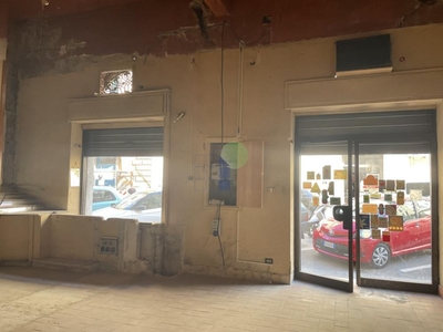 negozio in vendita a Livorno