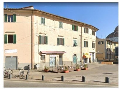 Negozio/Locale commerciale in Vendita in Via Cammeo Carlo Salomone 20 a Pisa