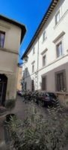 Palazzo in Vendita in Via Frattini 49 a Terni