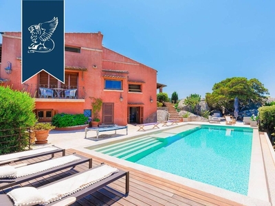Prestigiosa villa di 300 mq in vendita Olbia, Italia