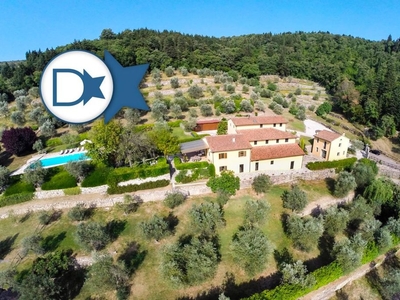 Prestigiosa villa di 776 mq in vendita, Via di Cerreto e Solano, Prato, Toscana