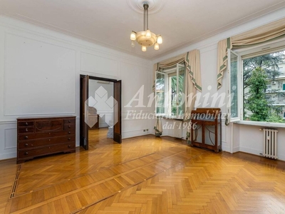 Appartamento di prestigio di 230 m² in vendita Viale Liegi, Roma, Lazio