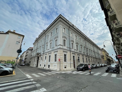 Prestigioso ufficio di 6100 mq in affitto - Via Santa Chiara 19, Torino, Piemonte