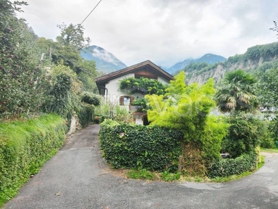Villa in vendita a Tirolo via del Giovo