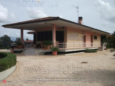 Villa in Vendita in Strada del Bufalotto 1322 a Latina