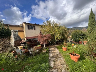 Villa in Vendita in Via dei Marinari 55100 a Lucca