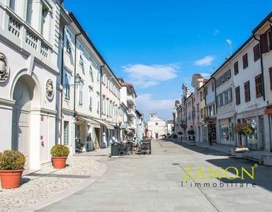 Locale commerciale in vendita, Gradisca d'Isonzo centro storico,pedonale