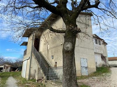 Semindipendente - Porzione di casa a Castel Dellaquila, Montecastrilli