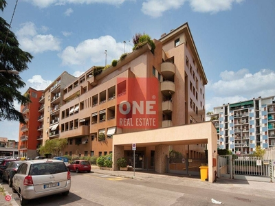 Appartamento in Vendita in Via Francesco Querini 3 a Monza