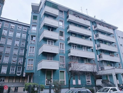 Appartamento in Vendita in Via Giacinto Bruzzesi 37 a Milano