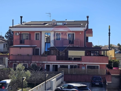 Appartamento in Vendita in Via Grazia Deledda 82 a Ragusa