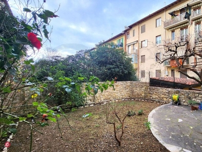 Appartamento in Vendita in Via Lazzaro Spallanzani a Firenze