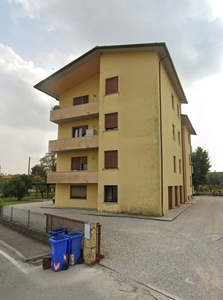 Appartamento in Via Vincenzo Gioberti, Spresiano, 5 locali, 1 bagno