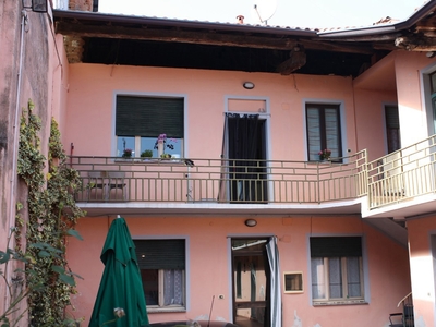 Casa Indipendente in vendita, Mezzomerico