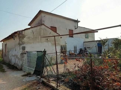Casa indipendente in Via Vittore Carpaccio, Legnago, 6 locali, 1 bagno