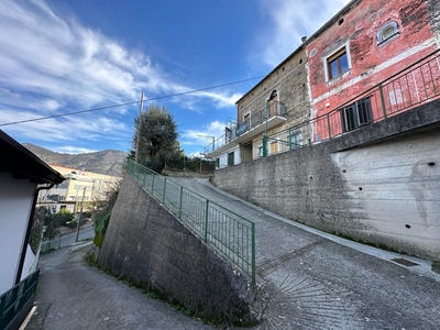 Casa semi indipendente in vendita a Cava De' Tirreni Salerno Santa Lucia