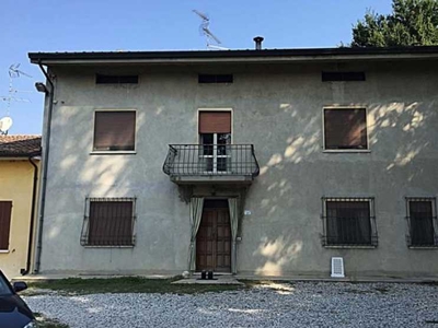 Edificio-Stabile-Palazzo in Vendita ad Moglia - 154688 Euro