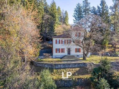 Prestigiosa villa in vendita Cittiglio, Italia