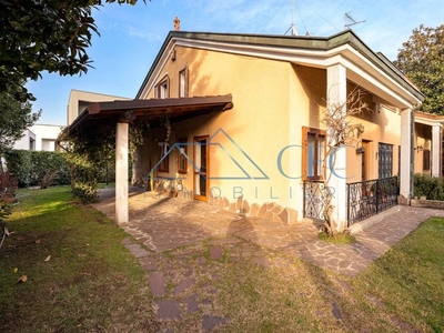 Prestigiosa villa in vendita Via del Pruno, 9, Segrate, Lombardia