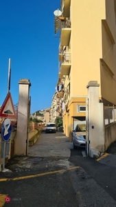 Garage/Posto auto in Vendita in Via Castelluccio 4 A a Genova