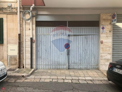 Garage/Posto auto in Vendita in Via Vincenzo Leuzzi a Castellana Grotte