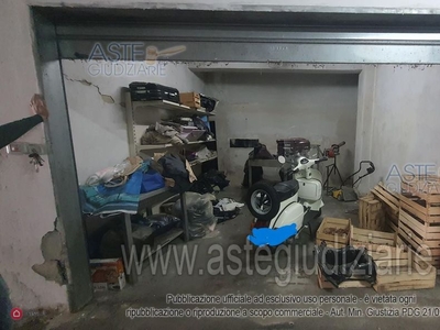 Garage/Posto auto in Vendita in Via XXI Aprile 47 a Aci Castello