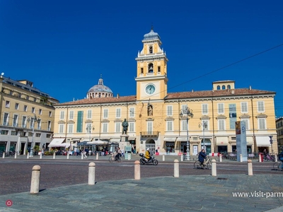Negozio/Locale commerciale in Vendita in Piazza Garibaldi a Parma