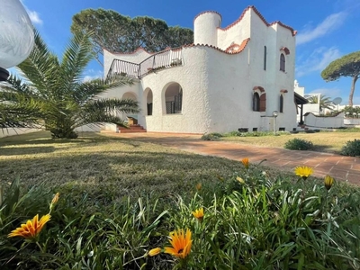 Villa di 183 mq in vendita Via Priamo, 104/b, Terracina, Latina, Lazio