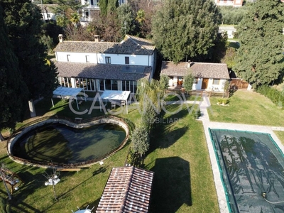 Esclusiva villa di 600 mq in vendita Giulianova, Italia