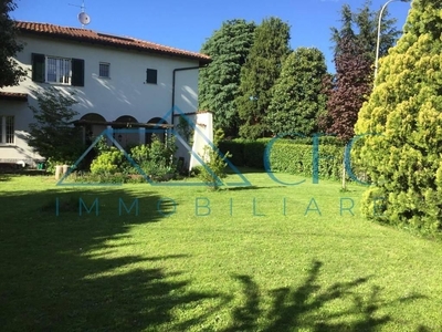 Prestigiosa villa di 348 mq in vendita Via Monte Resegone, Segrate, Milano, Lombardia
