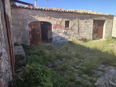 Rustico/Casale in Vendita in Via del Pesco a Ragusa