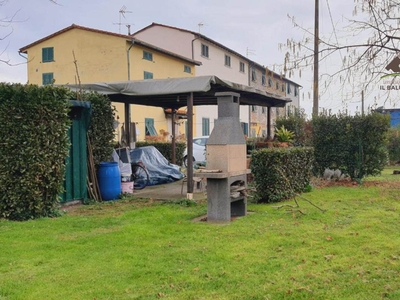 Terratetto in vendita a Lucca San Concordio Contrada