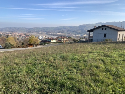 Terreno Edificabile con giardino a Langhirano