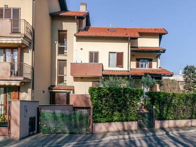 Villa a Schiera in vendita a Garbagnate Milanese - Zona: Santa Maria Rossa