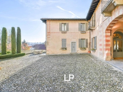 Prestigiosa villa di 754 mq in vendita Via Benizzi Castellani, Azzate, Lombardia