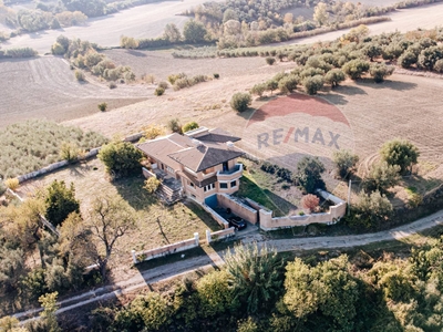 Villa in vendita a Sant'Eusanio del Sangro