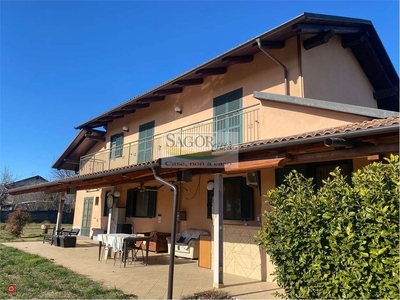 Villa in Vendita in Frazione San Luca 67 a Villafranca Piemonte