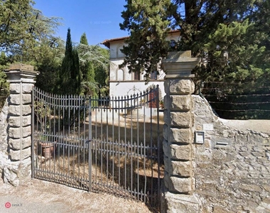 Villa in Vendita in Località Sant'Andrea a Pigli 45 a Arezzo